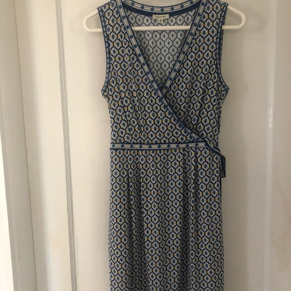 Max Studio size medium lightweight dress
